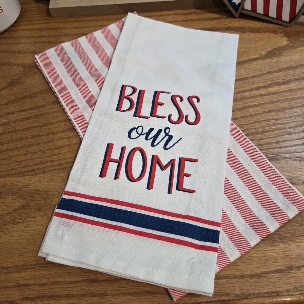 15 Pc Patriotic Tier Tray Decor Set - Picture 5 of 8